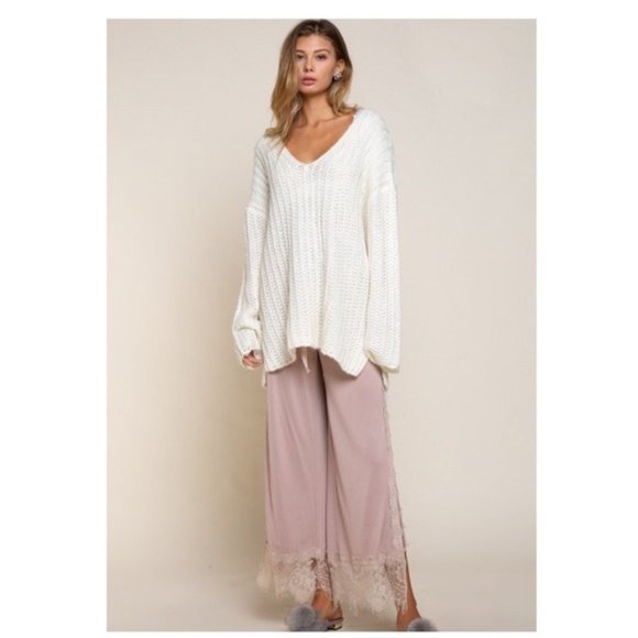 POL Oversized Chunky Knit V Neck Sweater In Ivory - Picture 8 of 12